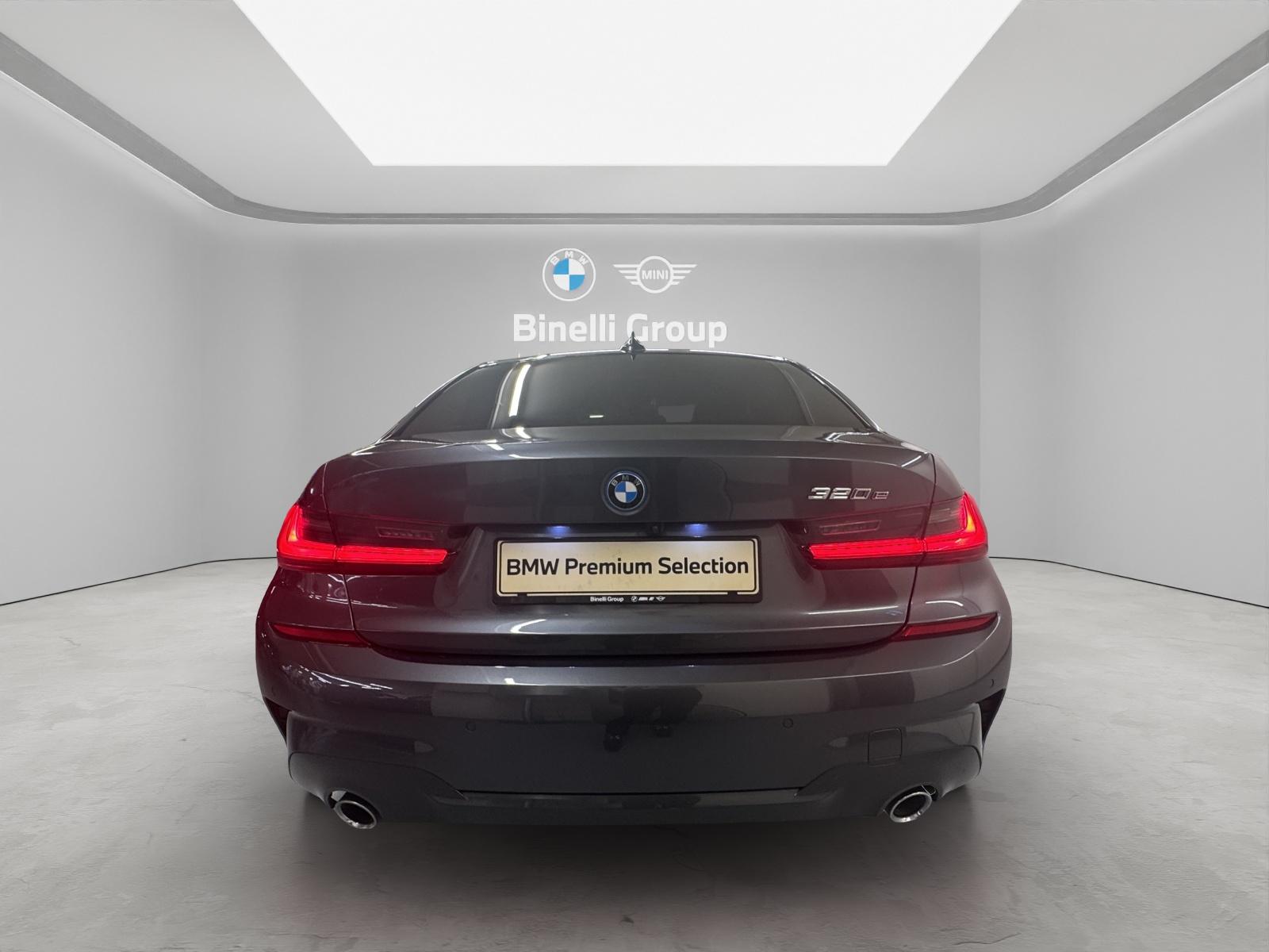 BMW 320e Limousine-image-3