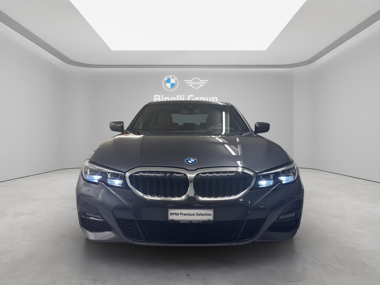 BMW 320e Limousine-image-7