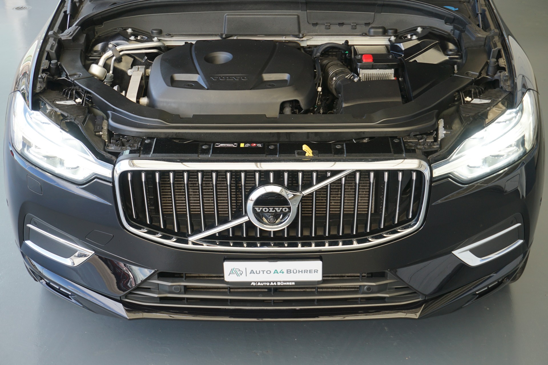 VOLVO XC60 T6 AWD Inscription-image-12