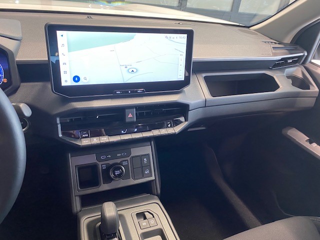 TOYOTA Hilux Double Cab.-Pick-up 59KWh Comfort-image-12