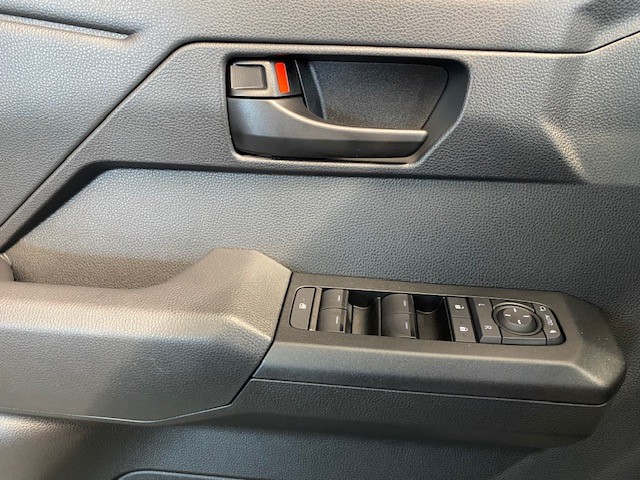 TOYOTA Hilux Double Cab.-Pick-up 59KWh Comfort-image-16