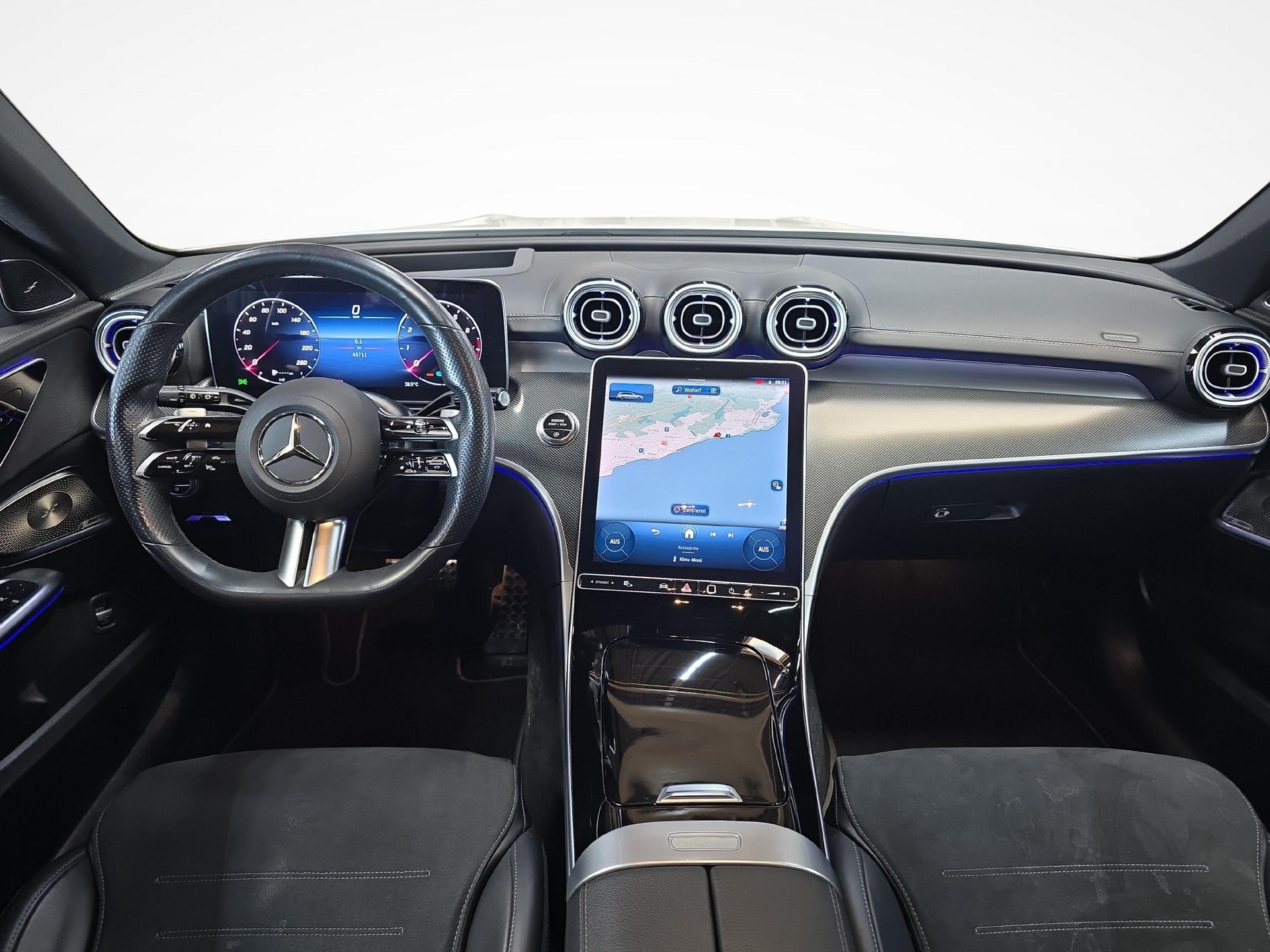MERCEDES-BENZ C 200 T-Modell AMG Line-image-5