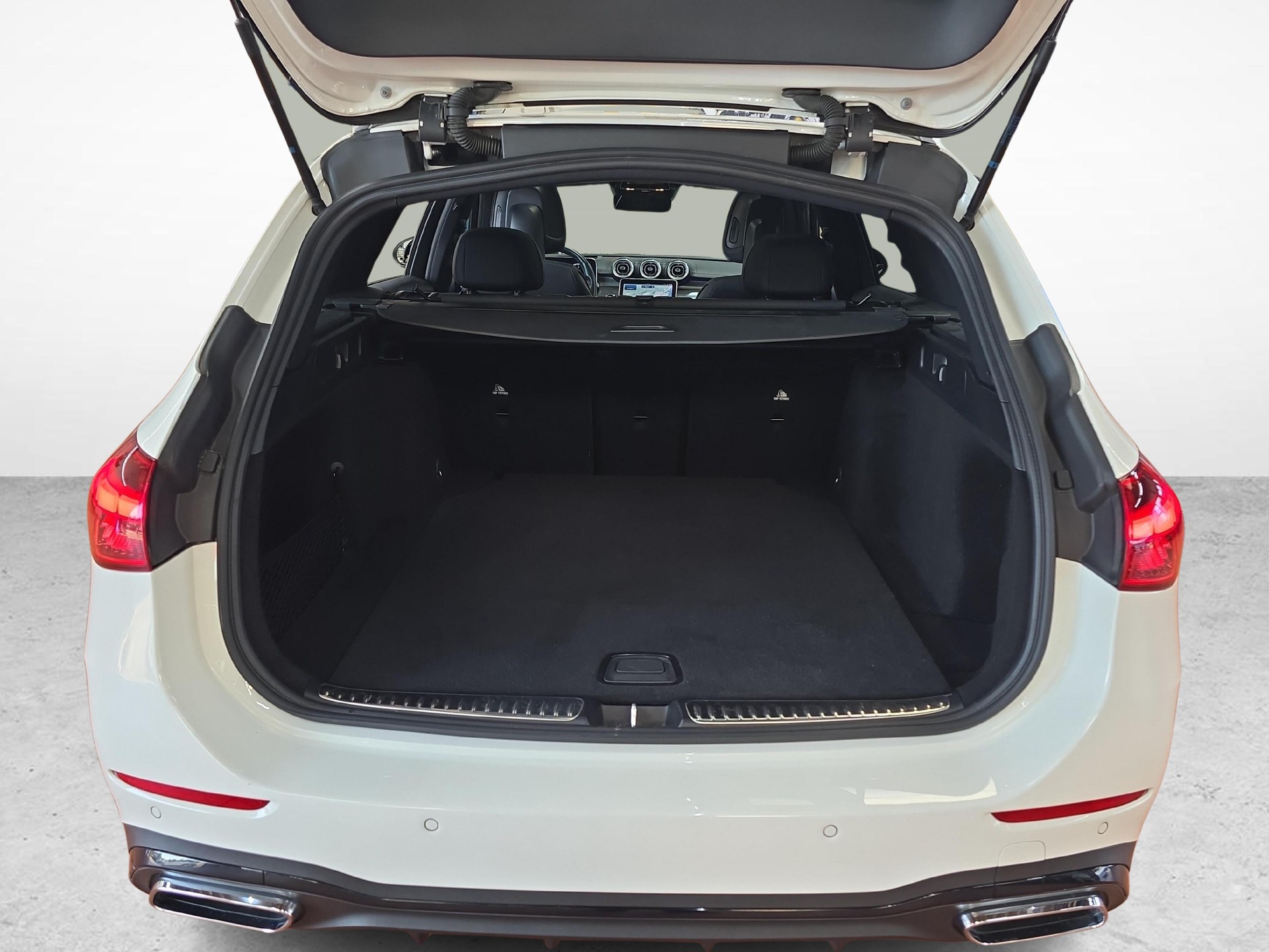 MERCEDES-BENZ C 200 T-Modell AMG Line-image-10