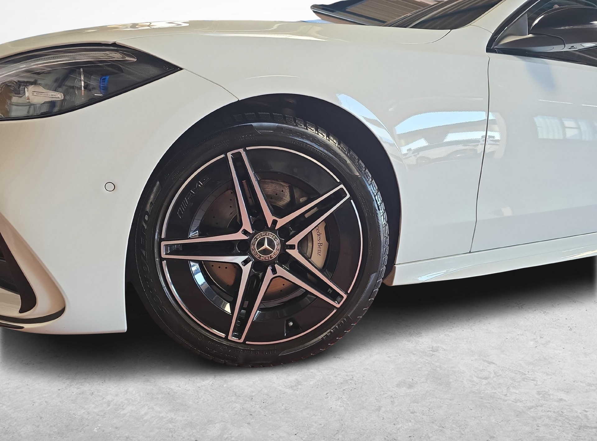 MERCEDES-BENZ C 200 T-Modell AMG Line-image-11