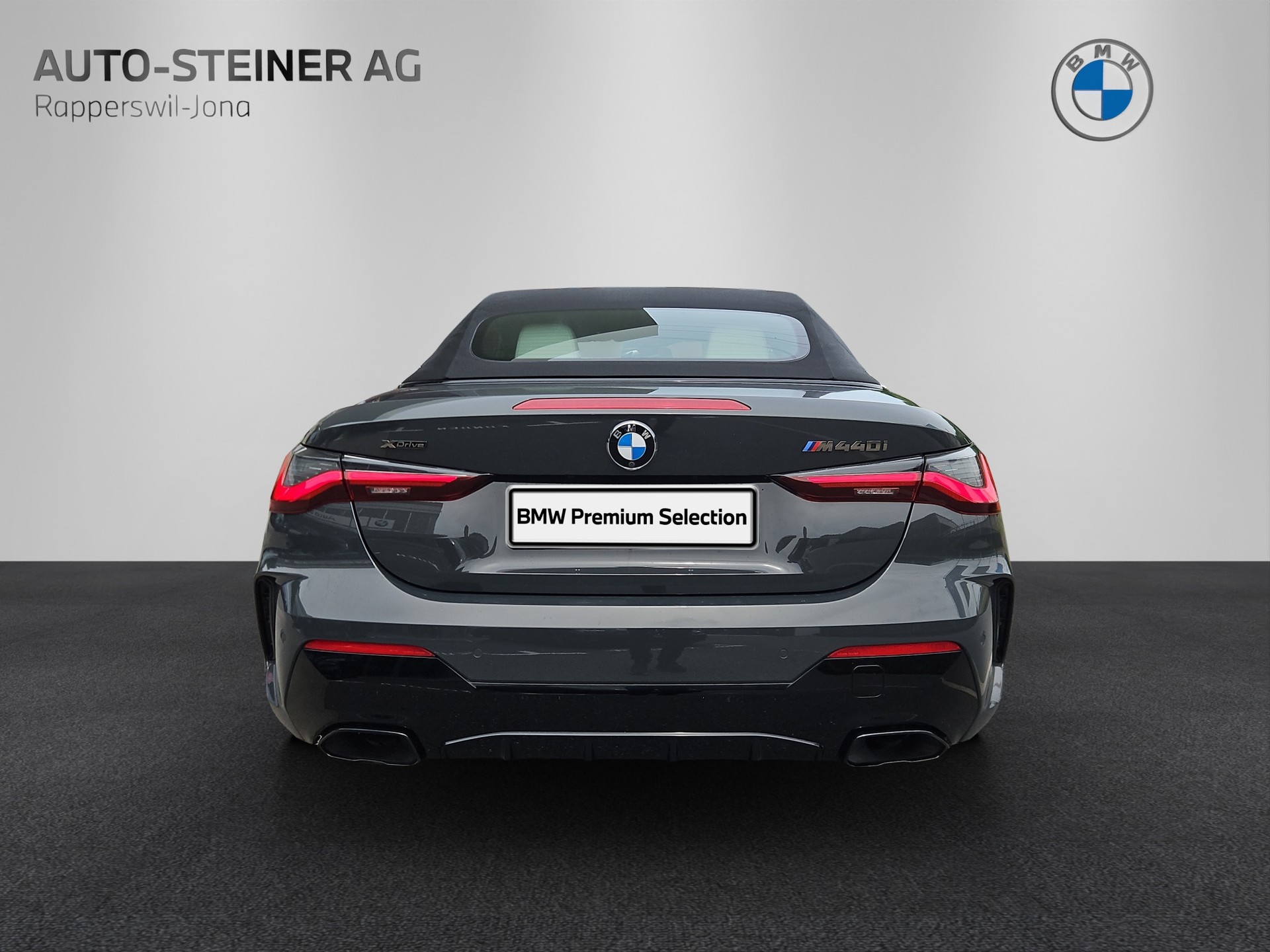 BMW M440i xDrive Cabrio-image-3