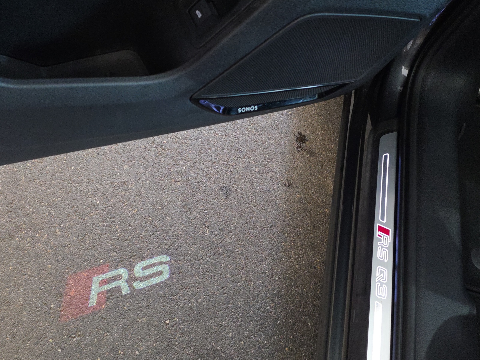 AUDI RS Q3 Sportback quattro S tronic-image-13
