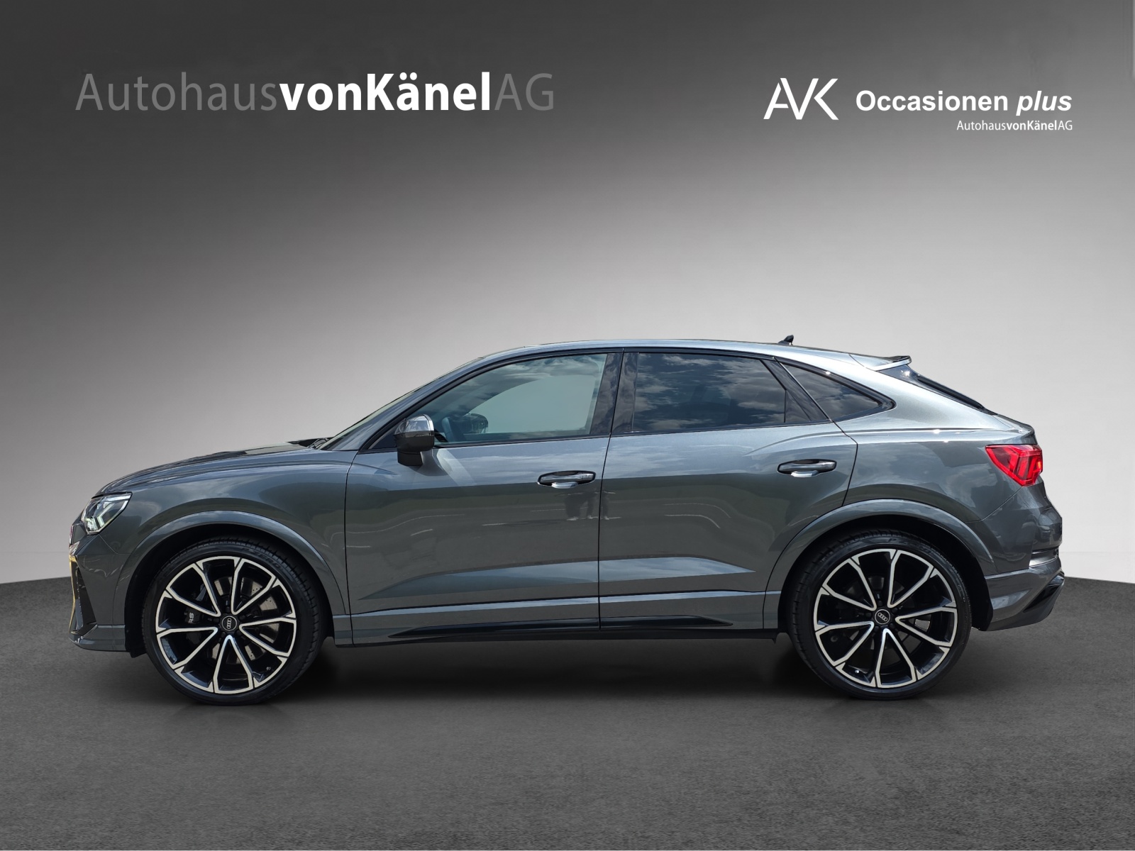AUDI RS Q3 Sportback quattro S tronic-showroom-element-1