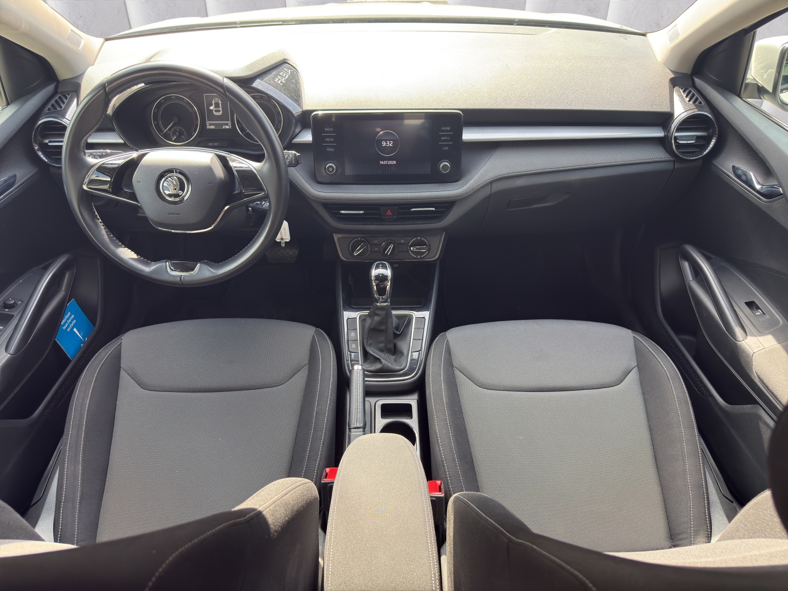 SKODA Fabia 1.0 TSI Ambition DSG-image-7