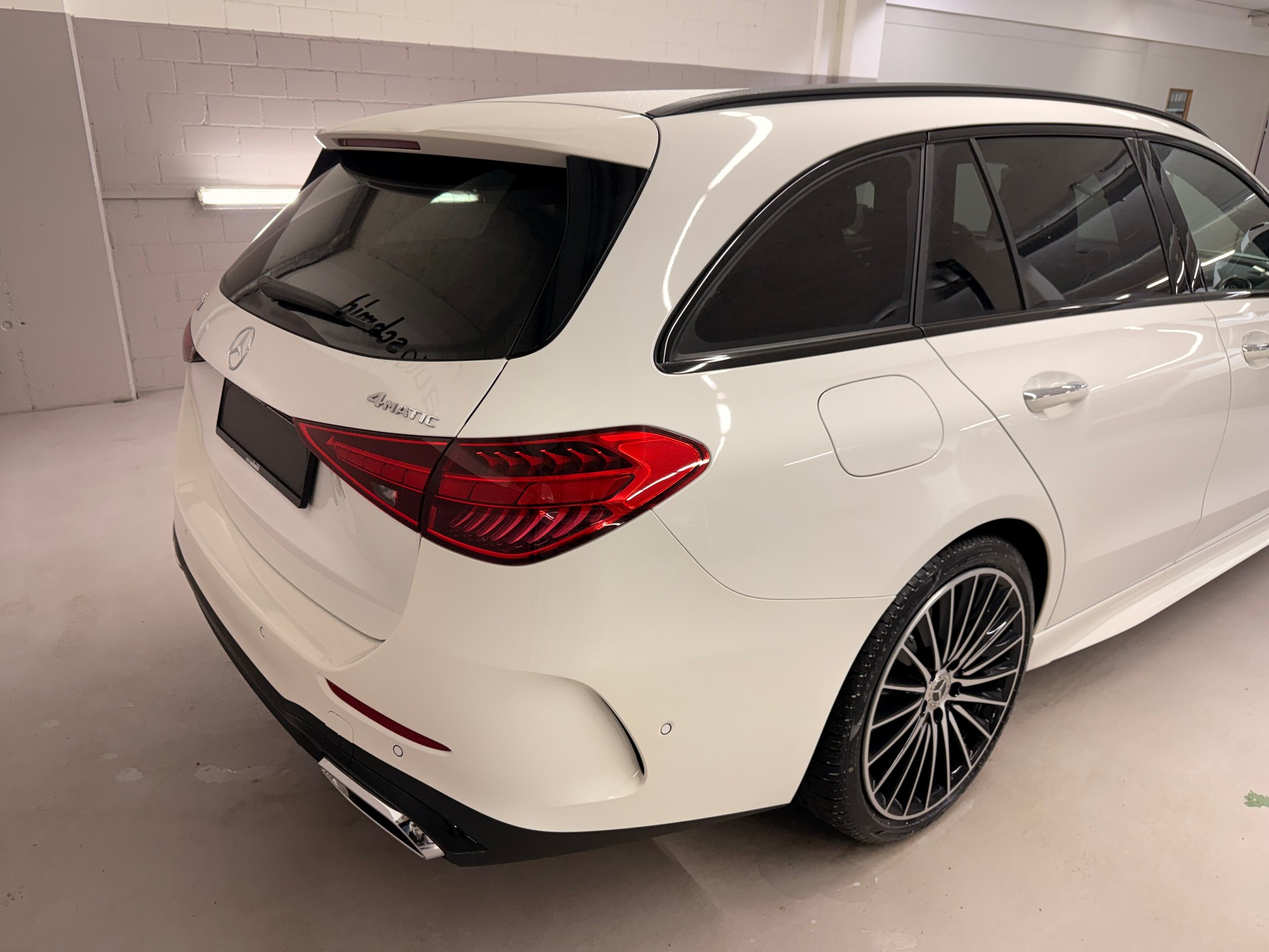 MERCEDES-BENZ C 220 d T 4 Matic Swiss Star-image-4