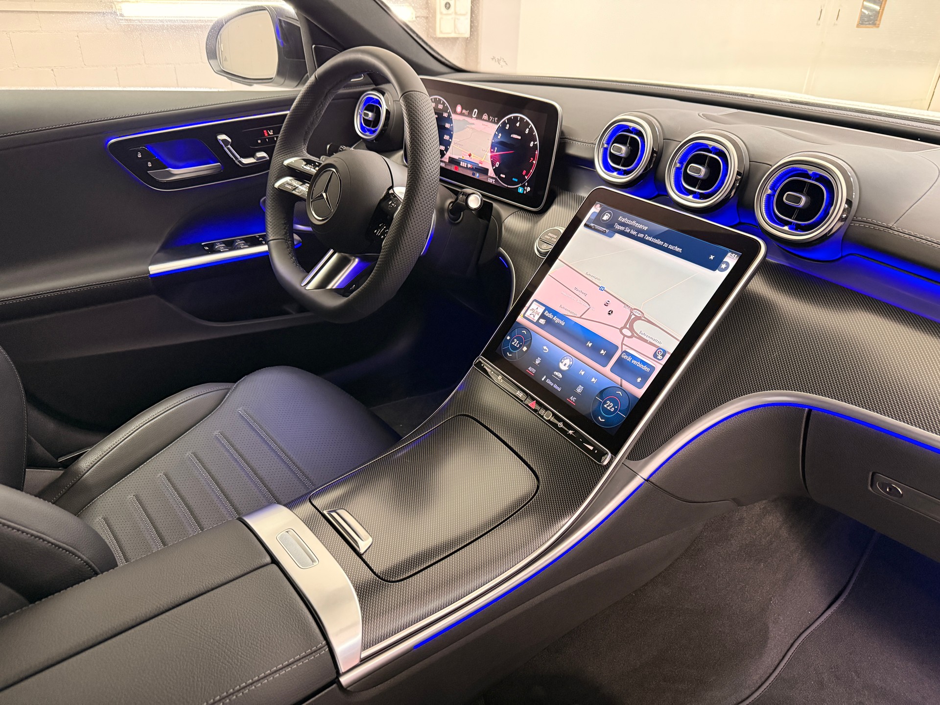 MERCEDES-BENZ C 220 d T 4 Matic Swiss Star-image-10