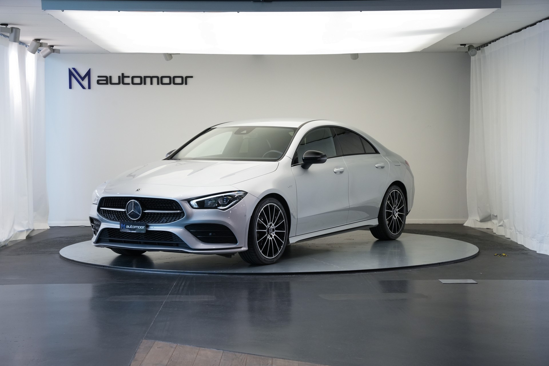 MERCEDES-BENZ CLA 200 AMG Line 7G-DCT