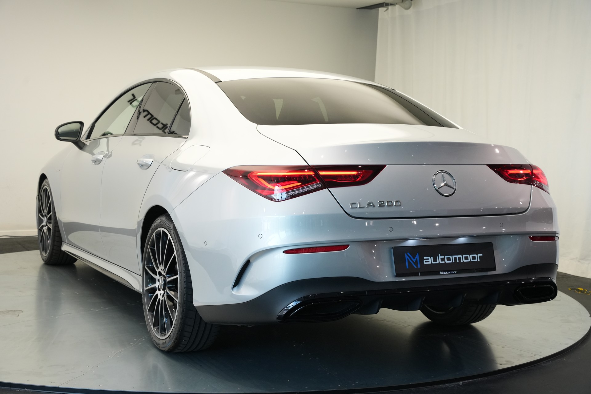 MERCEDES-BENZ CLA 200 AMG Line 7G-DCT-image-34