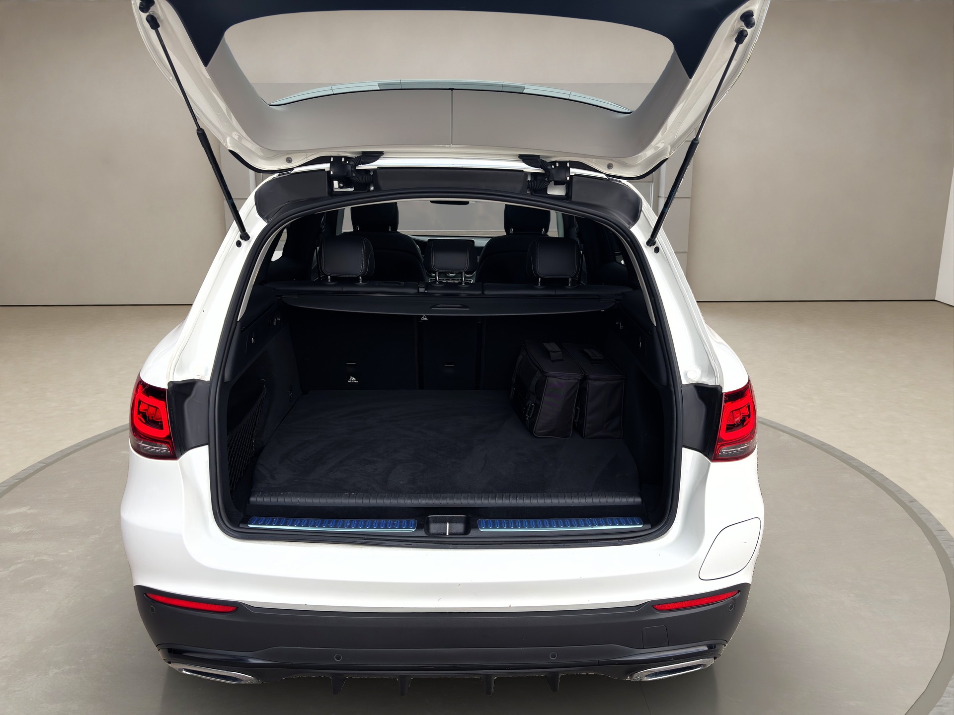 MERCEDES-BENZ GLC 300 e❗AMG Line❗4Matic 9G-Tronic ✅CH-Fahrzeug & Frisch ab Service✅-image-15