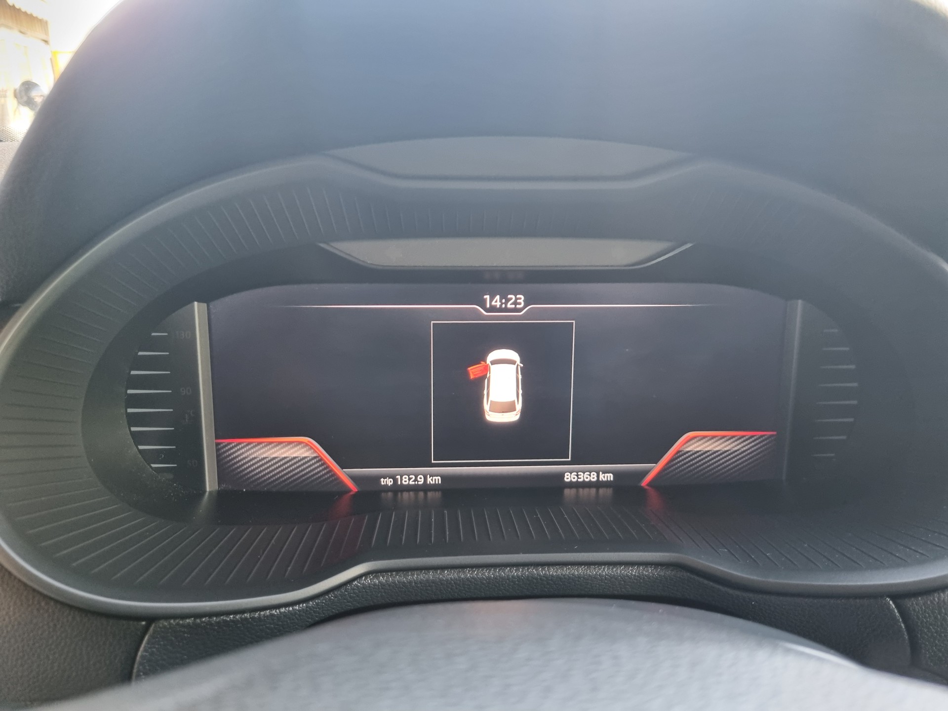 SKODA Octavia Combi 2.0 TSI RS DSG-image-13