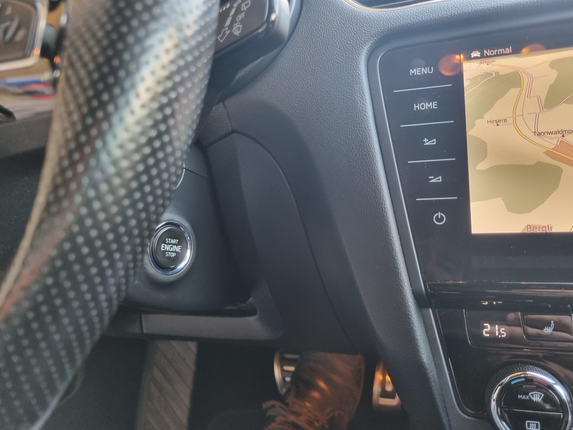 SKODA Octavia Combi 2.0 TSI RS DSG-image-17