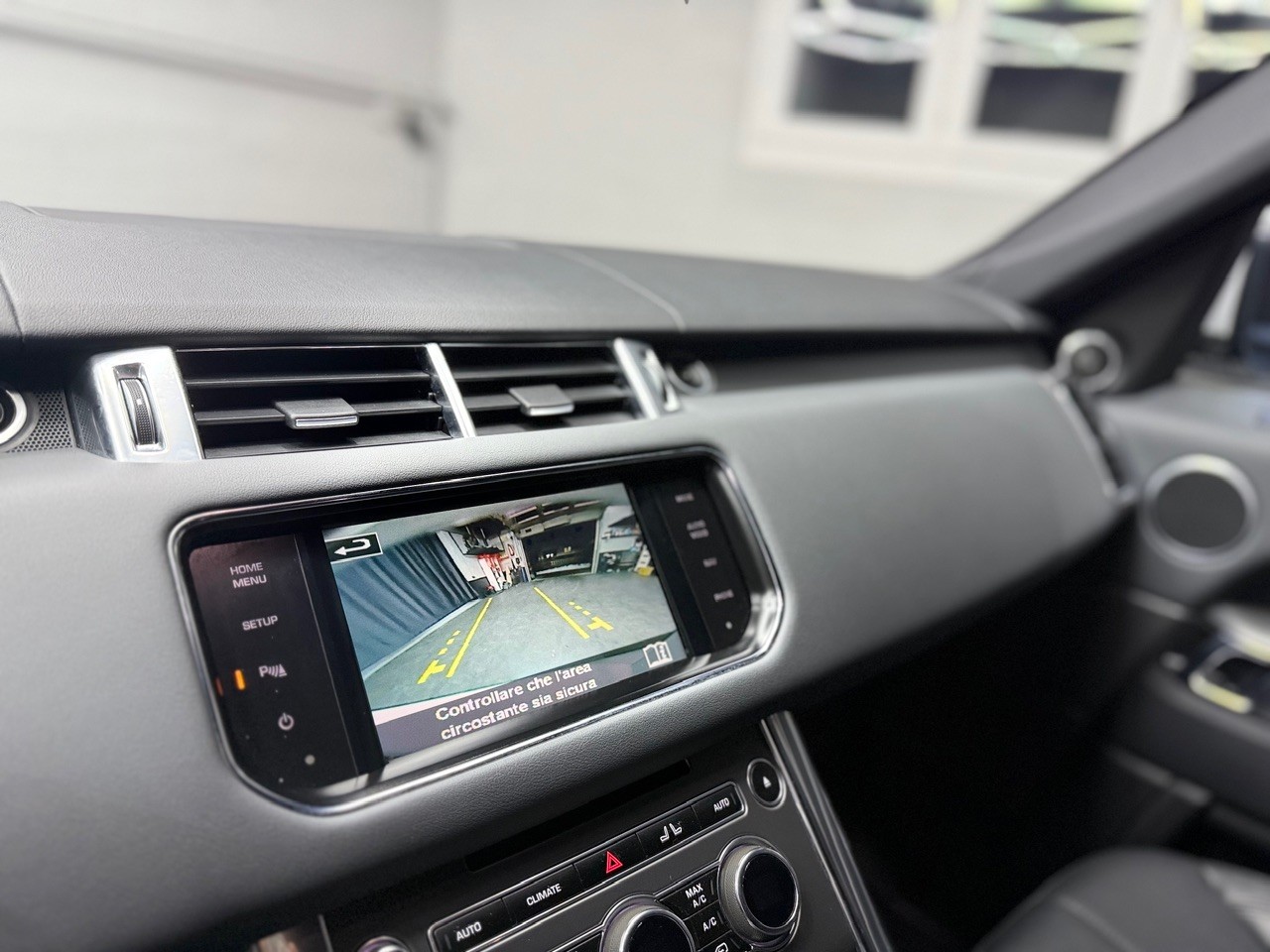 LAND ROVER Range Rover Sport 3.0 SDV6 SE Automatic-image-21