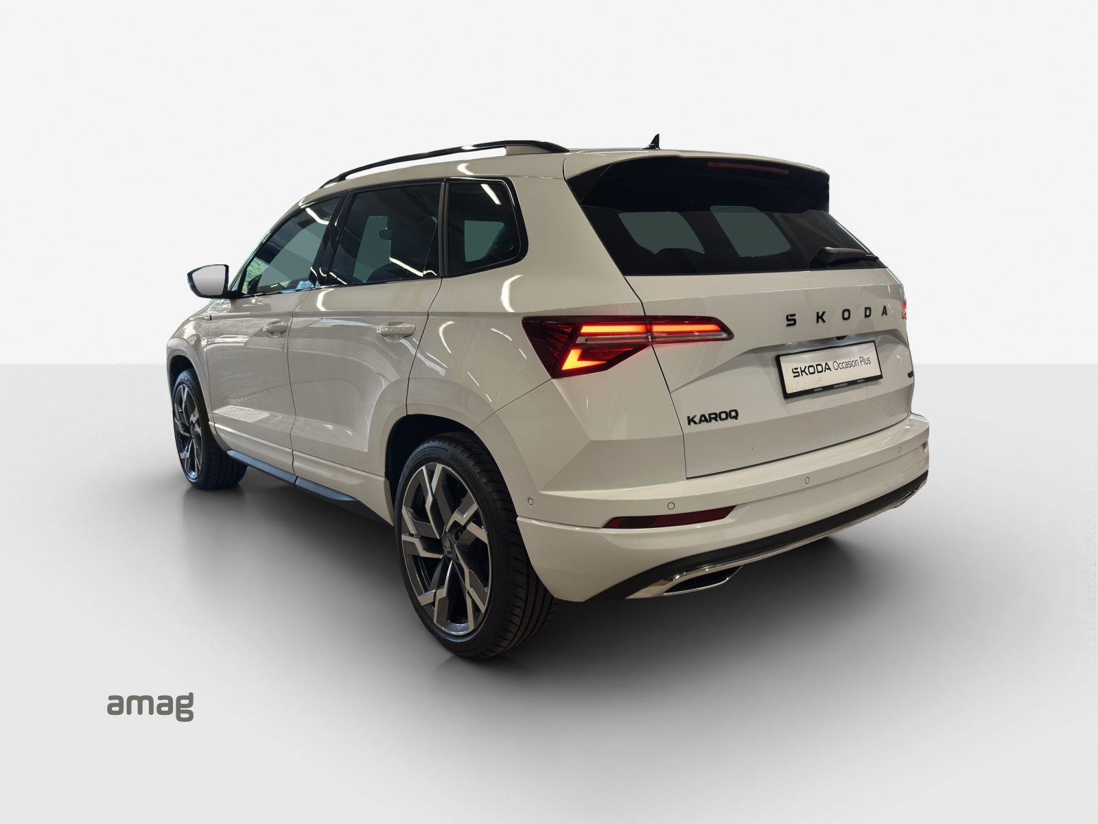 SKODA Karoq 2.0 TSI SportLine 4x4 DSG-image-2