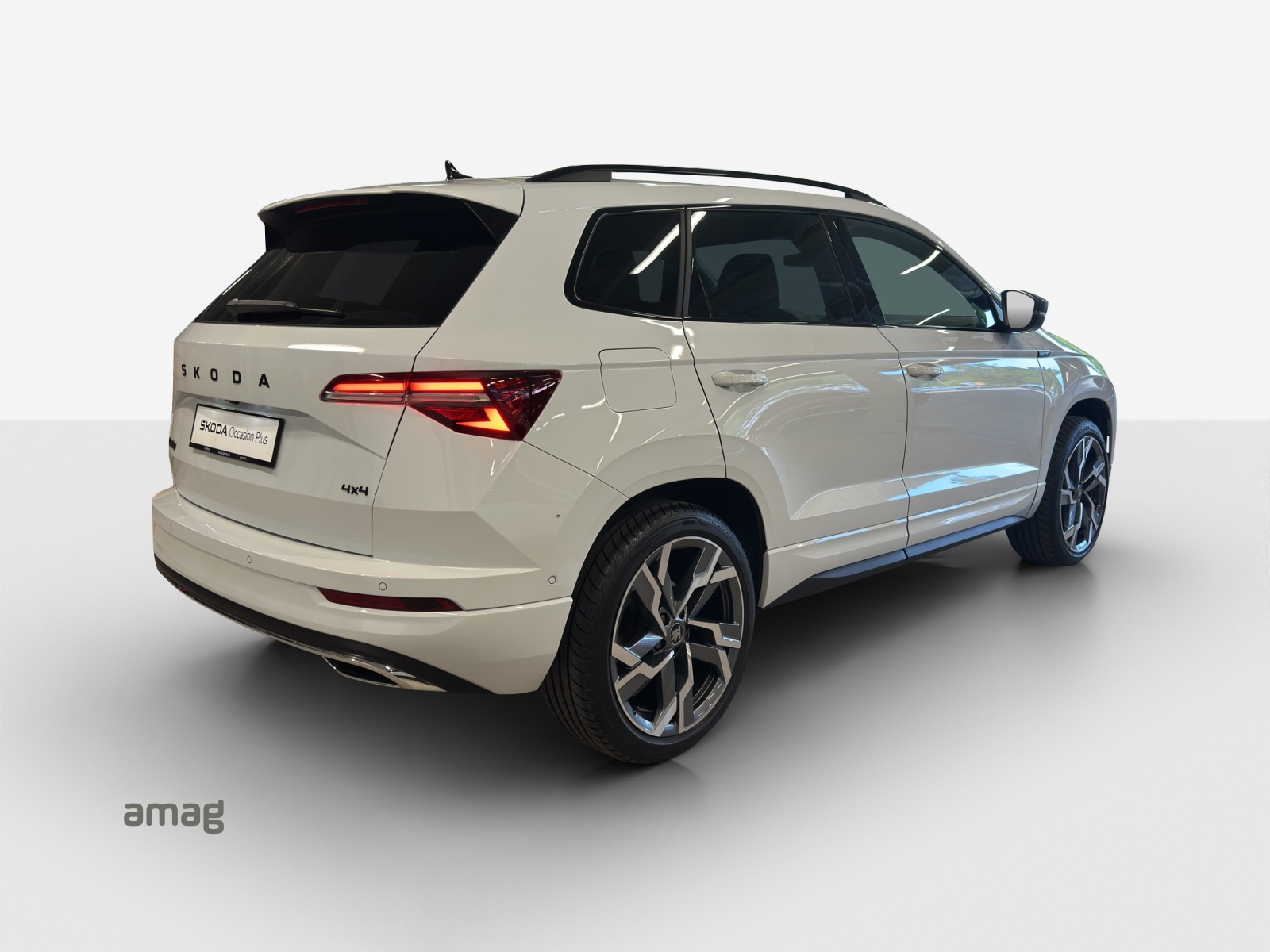 SKODA Karoq 2.0 TSI SportLine 4x4 DSG-image-4