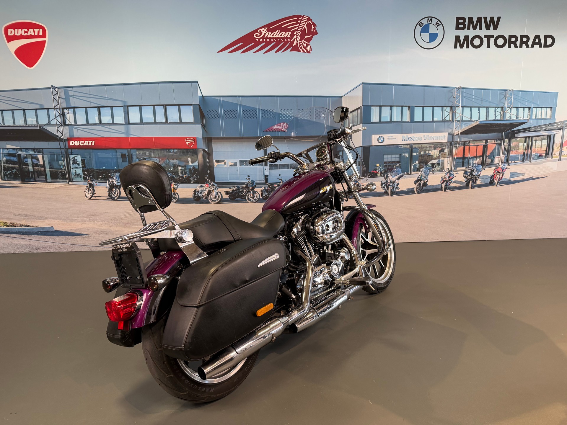 HARLEY-DAVIDSON XL 1200 T Super Low ABS-image-5