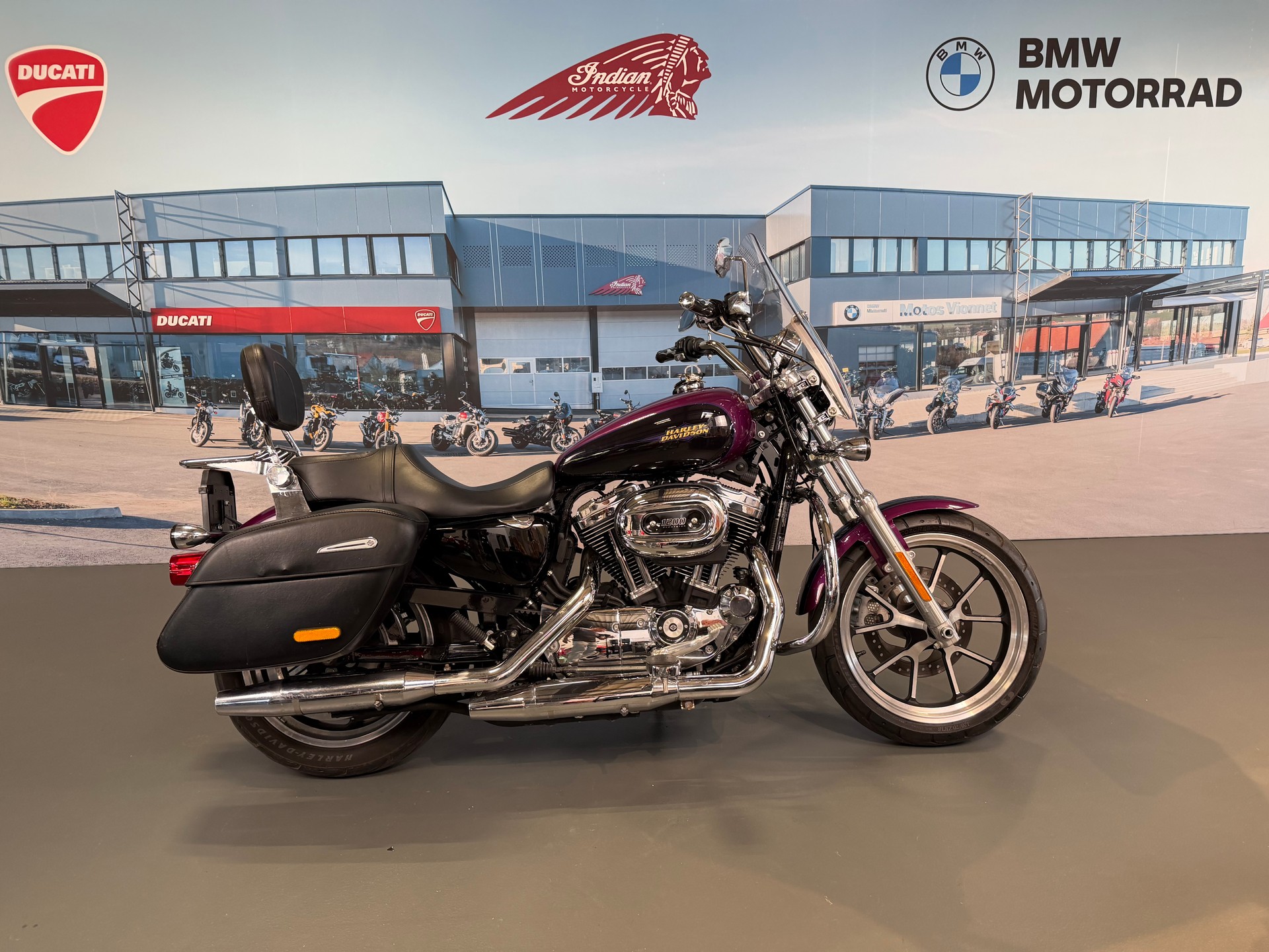 HARLEY-DAVIDSON XL 1200 T Super Low ABS-image-7