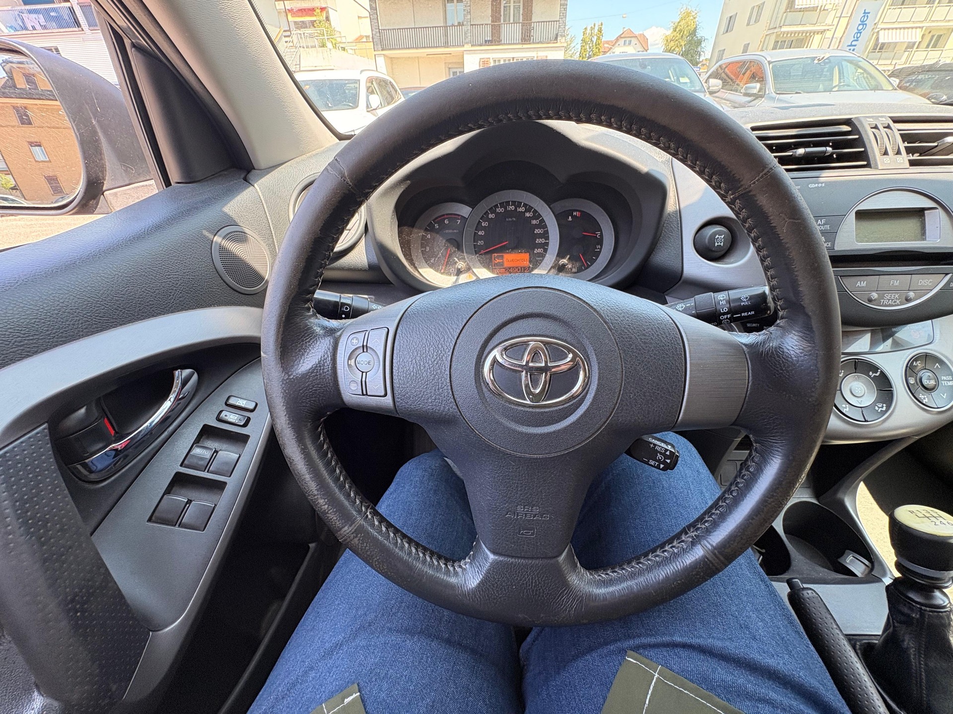 TOYOTA RAV-4 2.0 16V Linea Luna-image-7