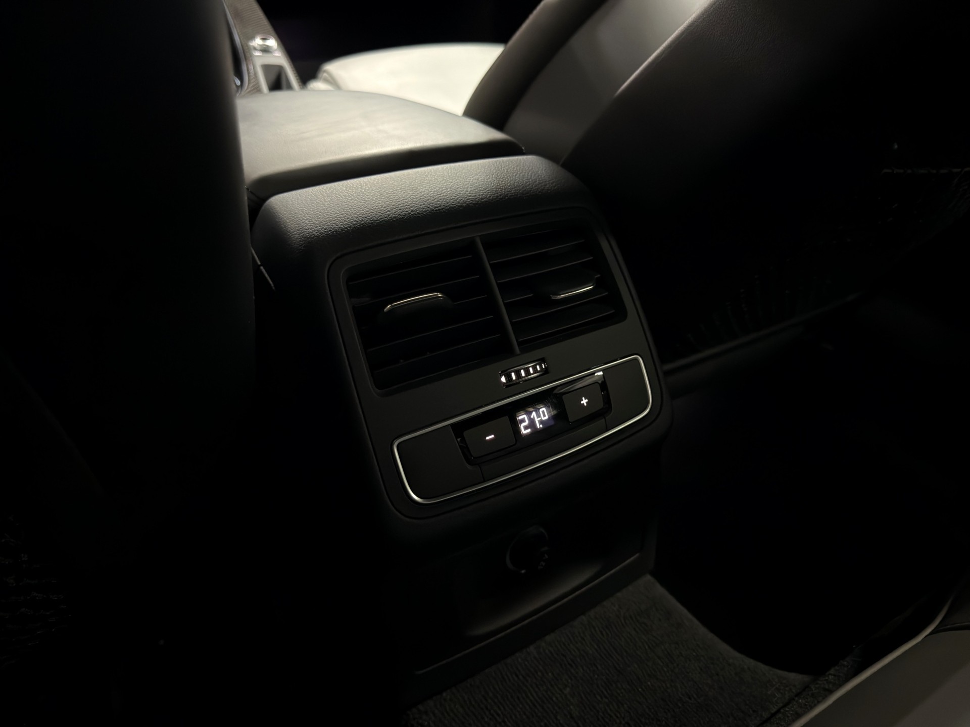 AUDI Audi S5 Sportback 3.0 TDI quattro tiptronic-image-25