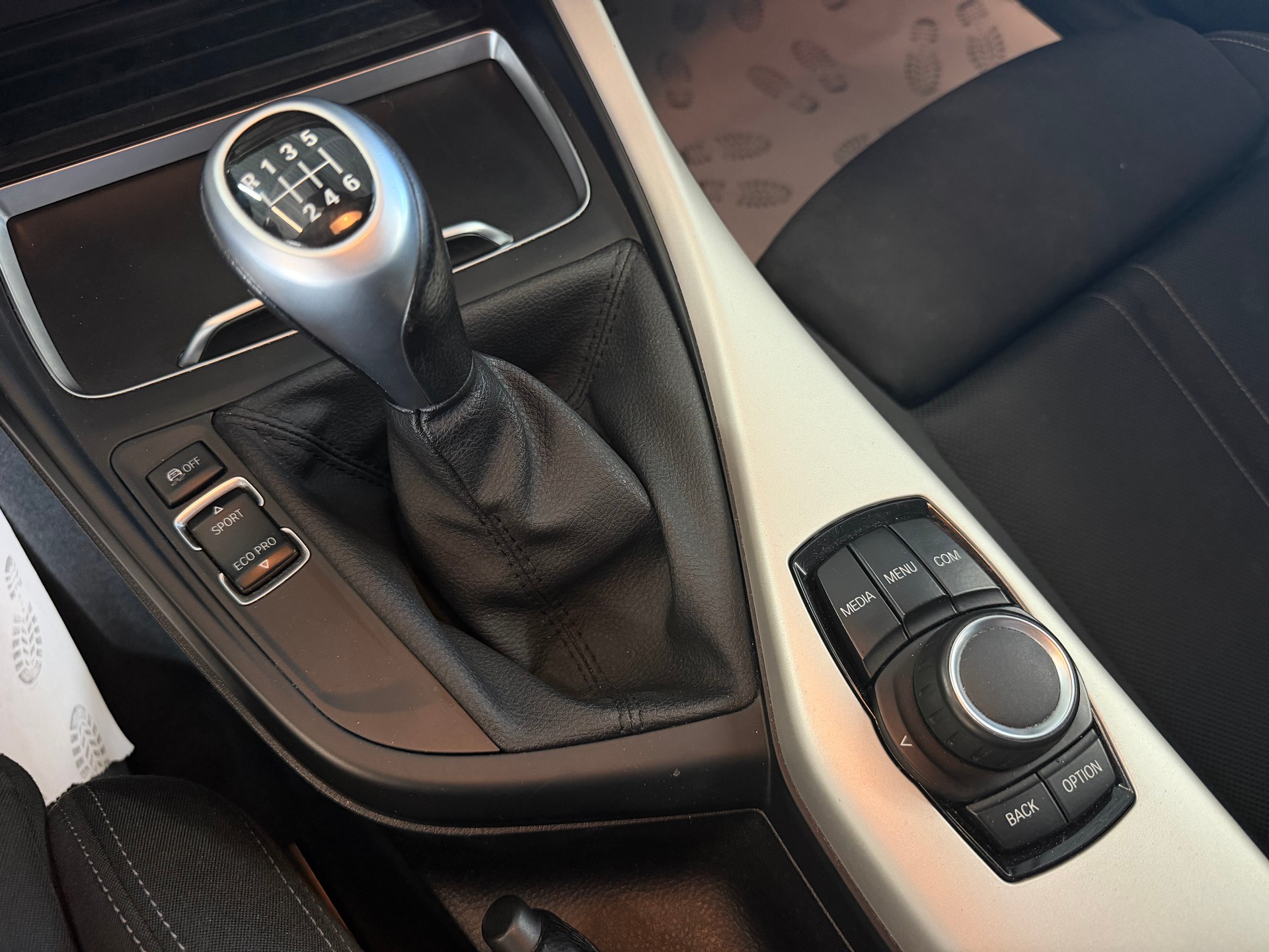 BMW 118d xDrive | CH-Auto | MFK 02.2025 | 6-Gang Getriebe | Ab Service-image-12