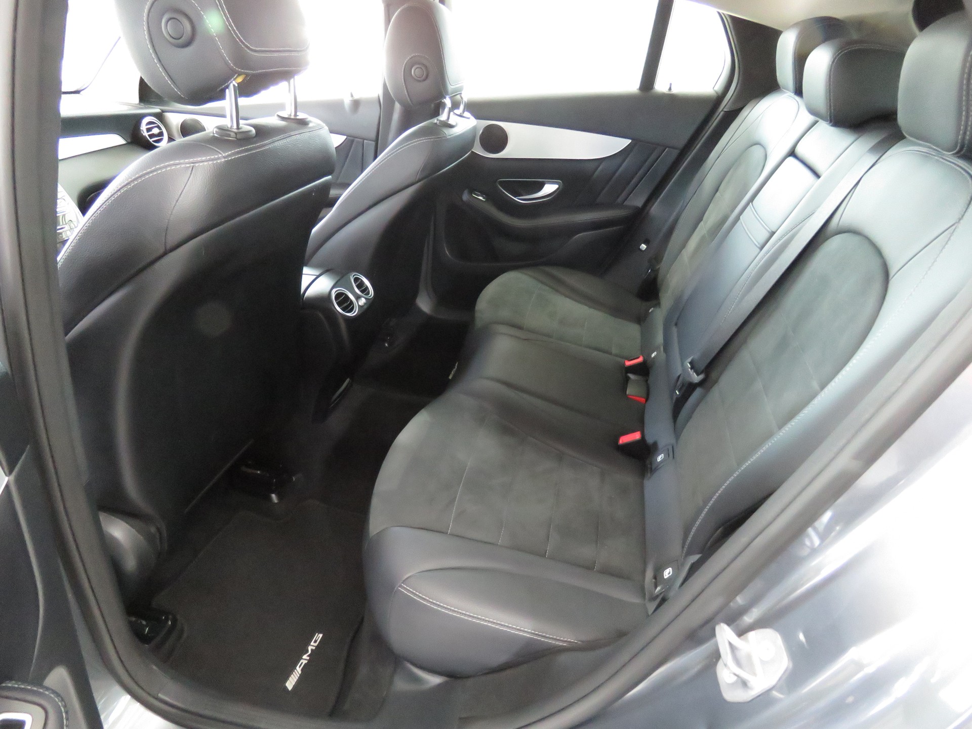MERCEDES-BENZ GLC Coupé 250 AMG Line 4-Matic 9G-Tronic (Automat, AHK 2.4 t)-image-7