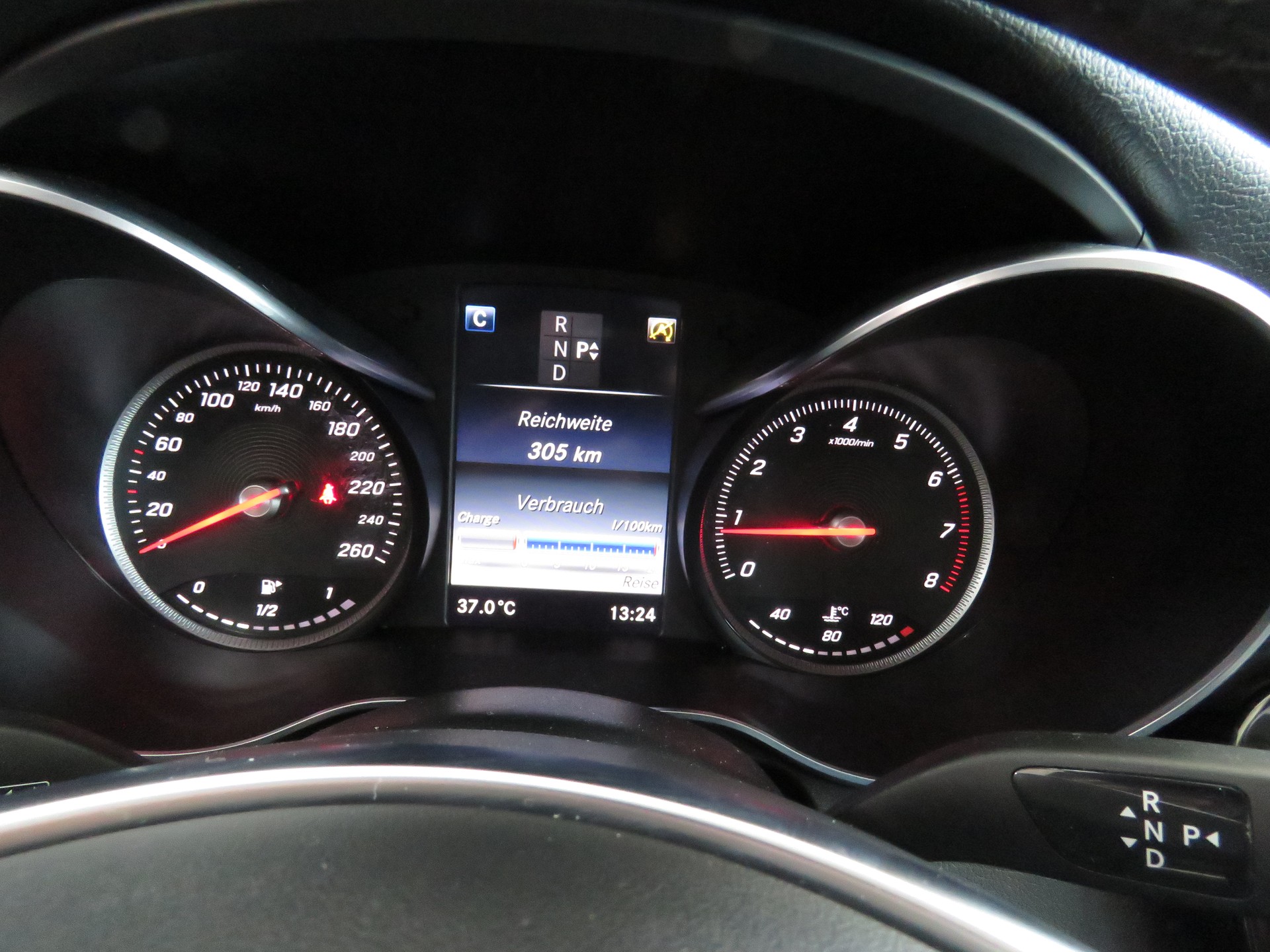 MERCEDES-BENZ GLC Coupé 250 AMG Line 4-Matic 9G-Tronic (Automat, AHK 2.4 t)-image-17