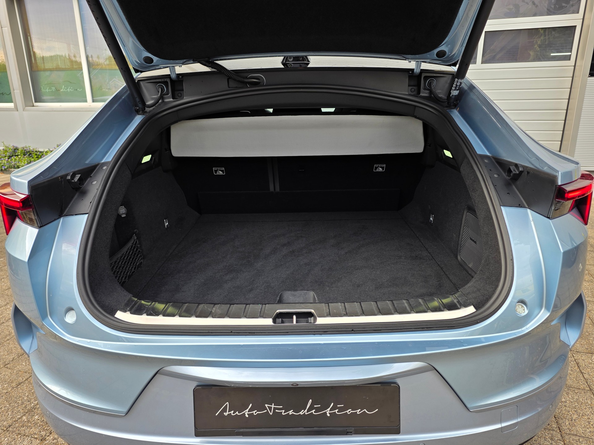 POLESTAR Polestar 4 Long Range Dual 100kWh ** GRATIS SERIVCE 5 JAHRE -PILOT PAKET -PAKET PLUS -PANORMA -GARANTIE BIS 03.2033 **-image-6