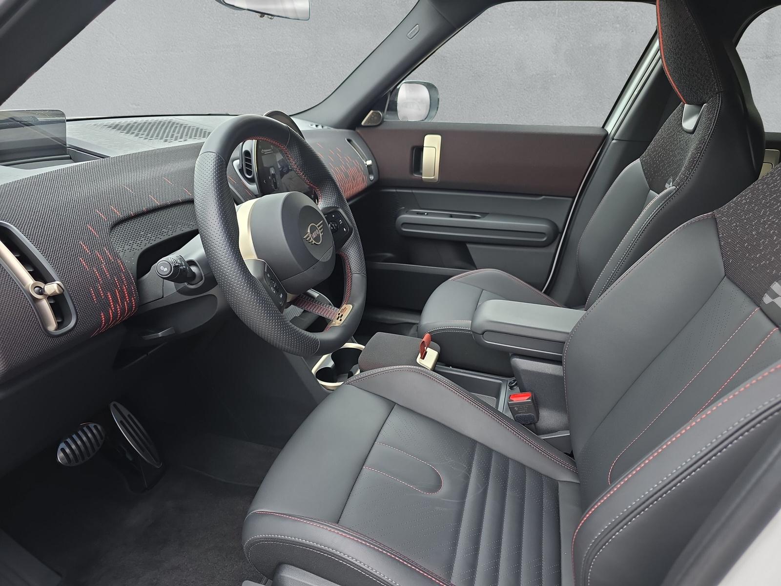 MINI Countryman John Cooper Works ALL4 U25 2.0i (CH) 📍-image-11