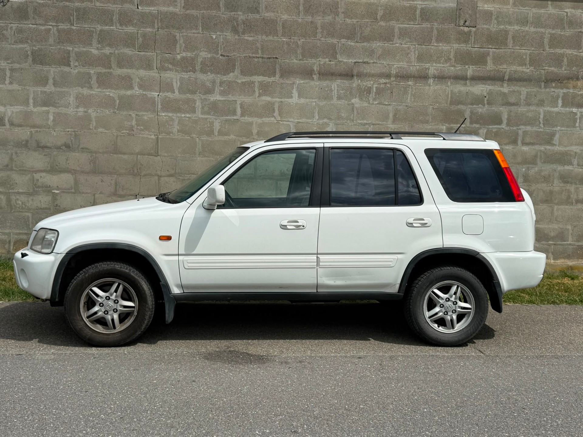 HONDA CR-V 2.0i 4WD ES-image-8