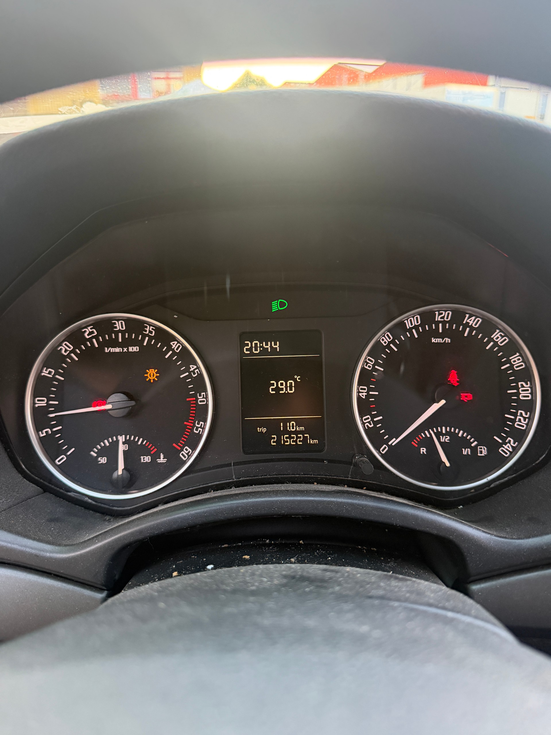 SKODA Octavia Combi 2.0 TDI Family-image-13