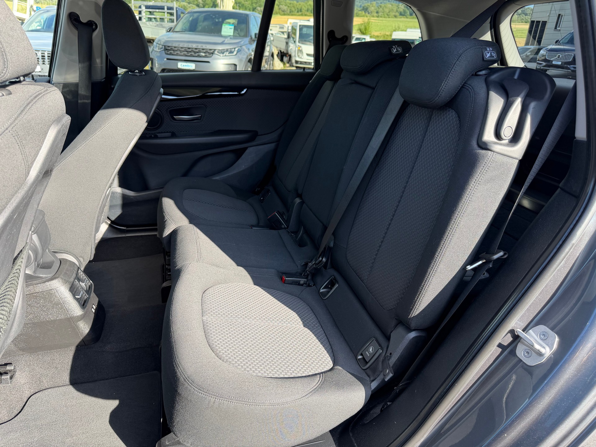 BMW 218i Gran Tourer DKG-image-13
