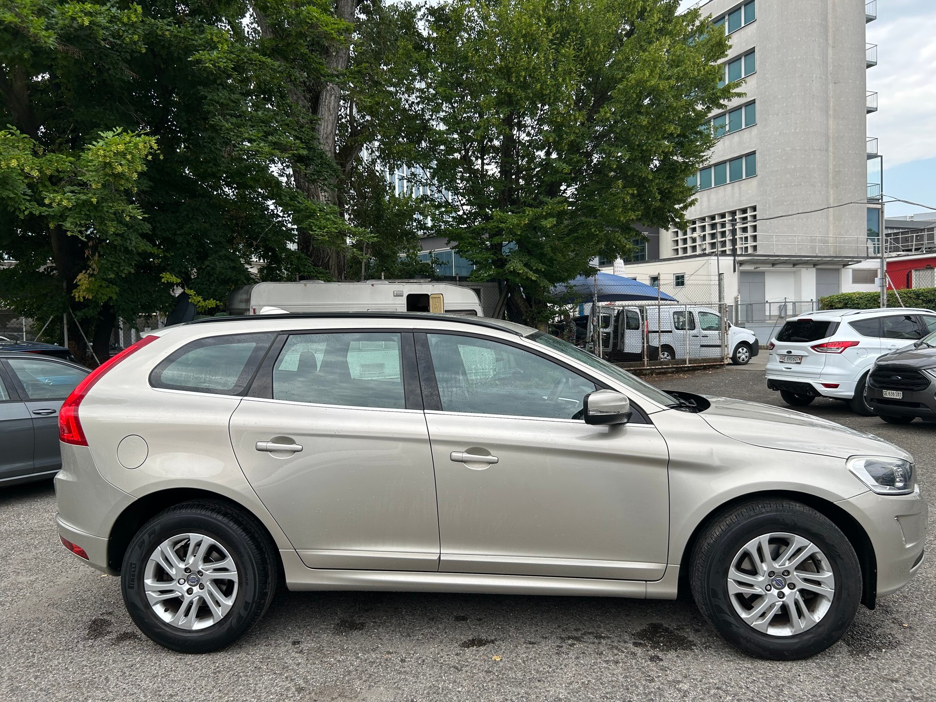 VOLVO XC60 D3 Momentum Geartronic-image-7
