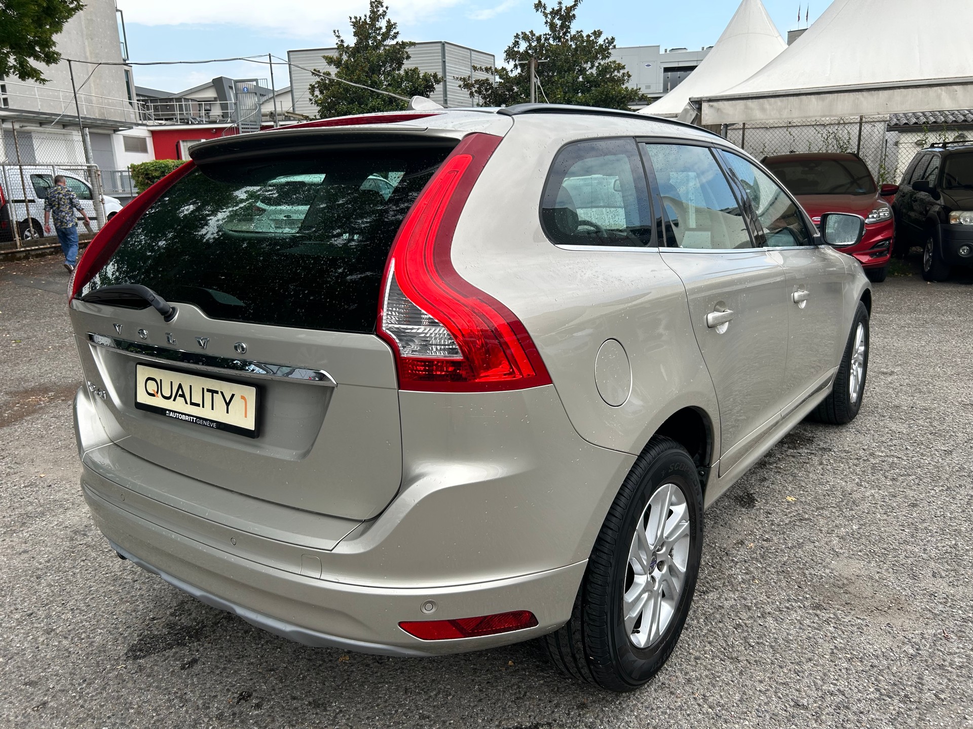 VOLVO XC60 D3 Momentum Geartronic-image-6
