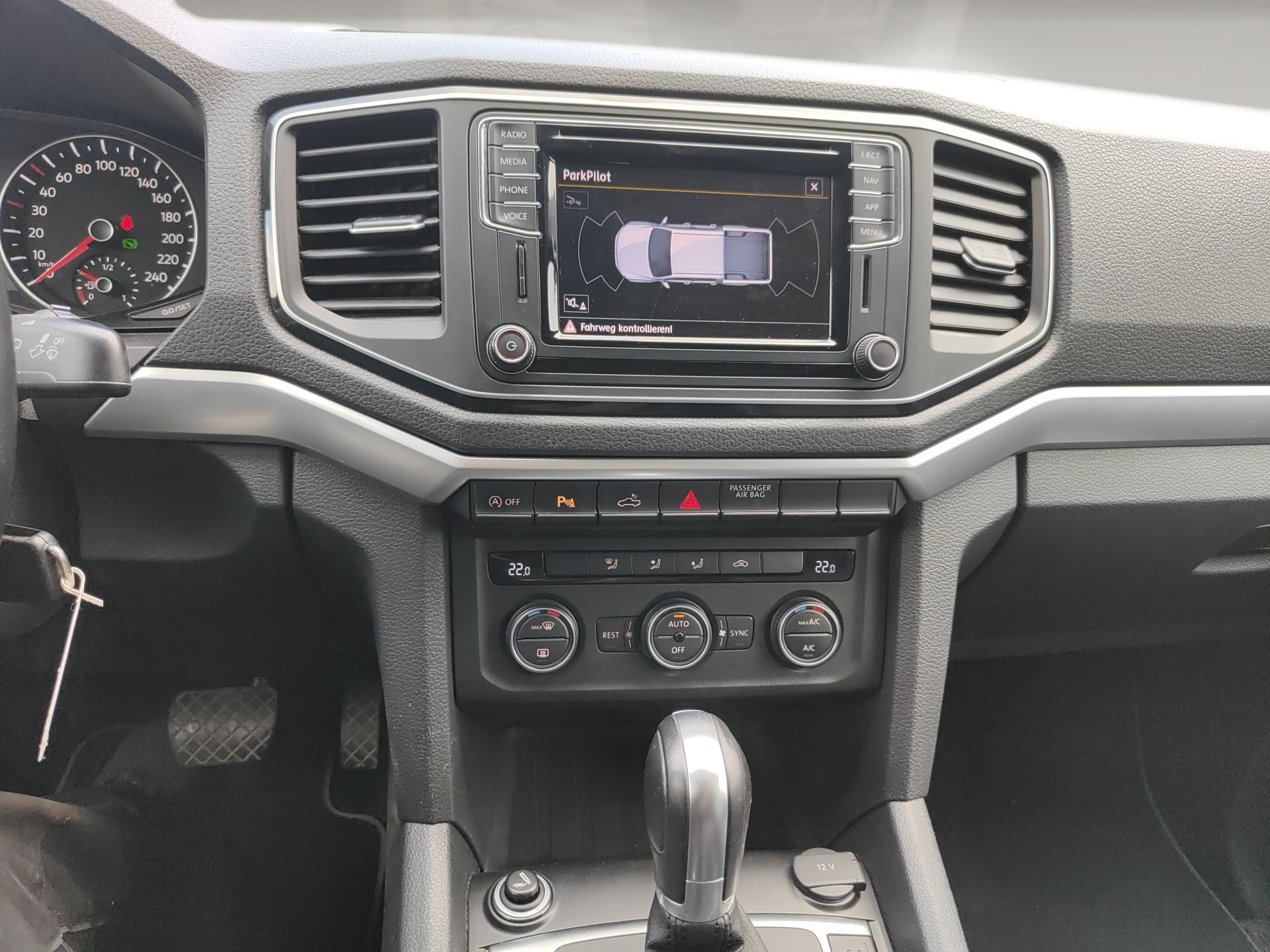 VW Amarok 3.0TDI Highline 4Motion Automatic-image-8
