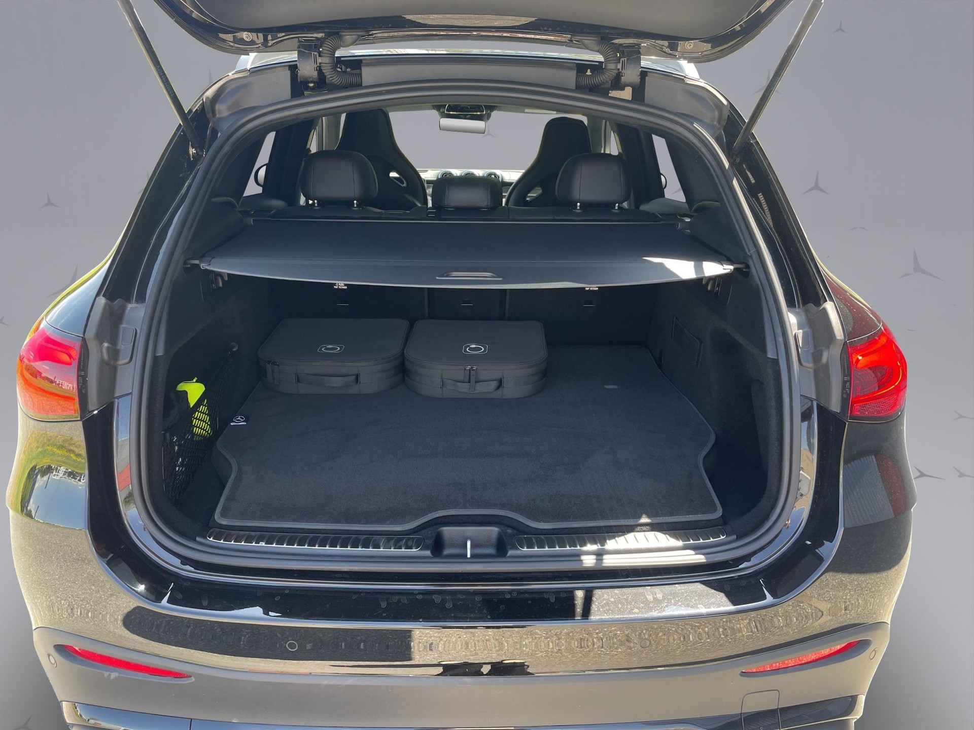 MERCEDES-BENZ GLC 63 AMG S E Performance Executive Edition-image-18