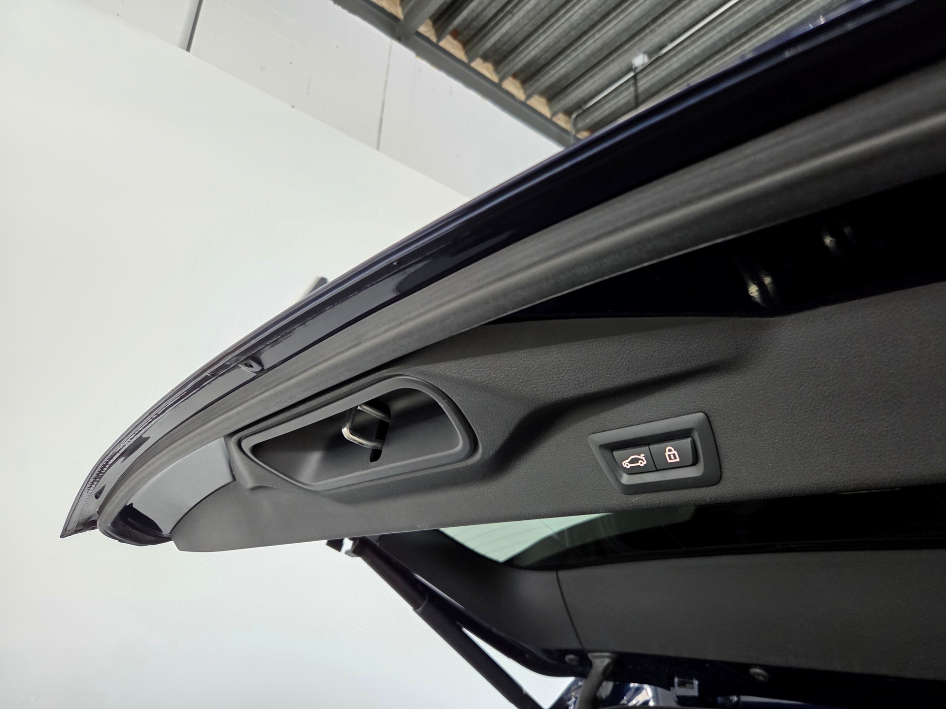 BMW X5 M50i xDrive-image-26