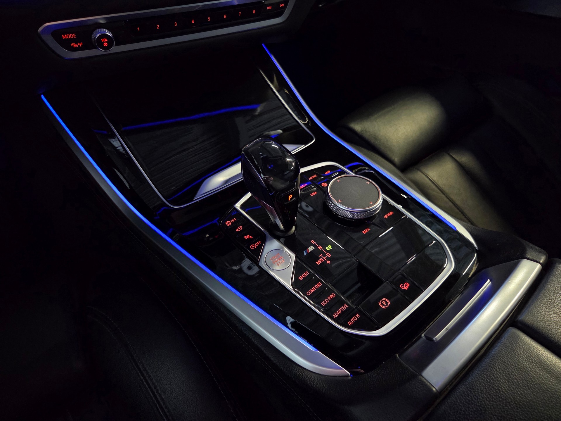 BMW X5 M50i xDrive-image-6