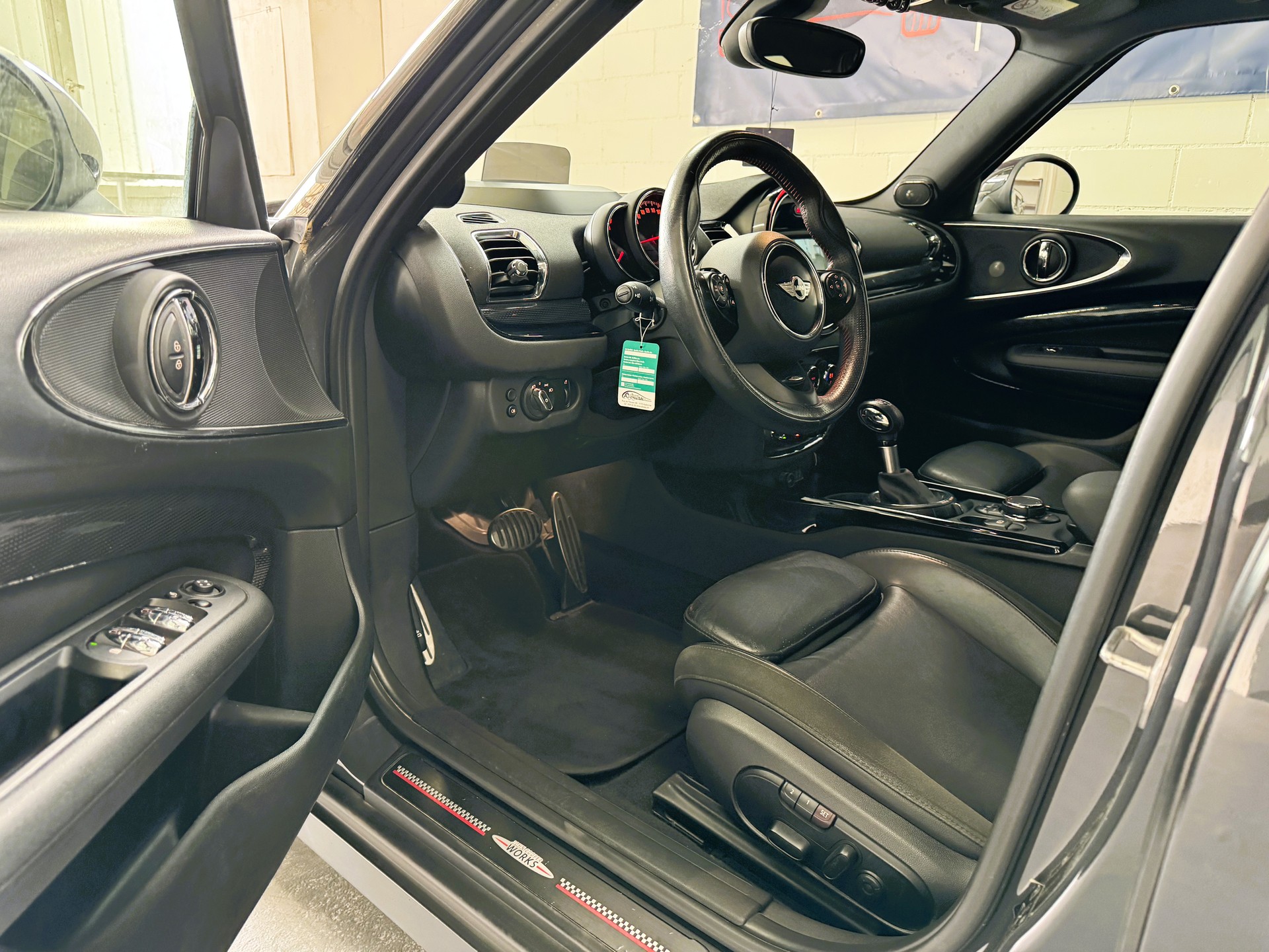 MINI Clubman Cooper John Cooper Works ALL4 Steptronic-image-5