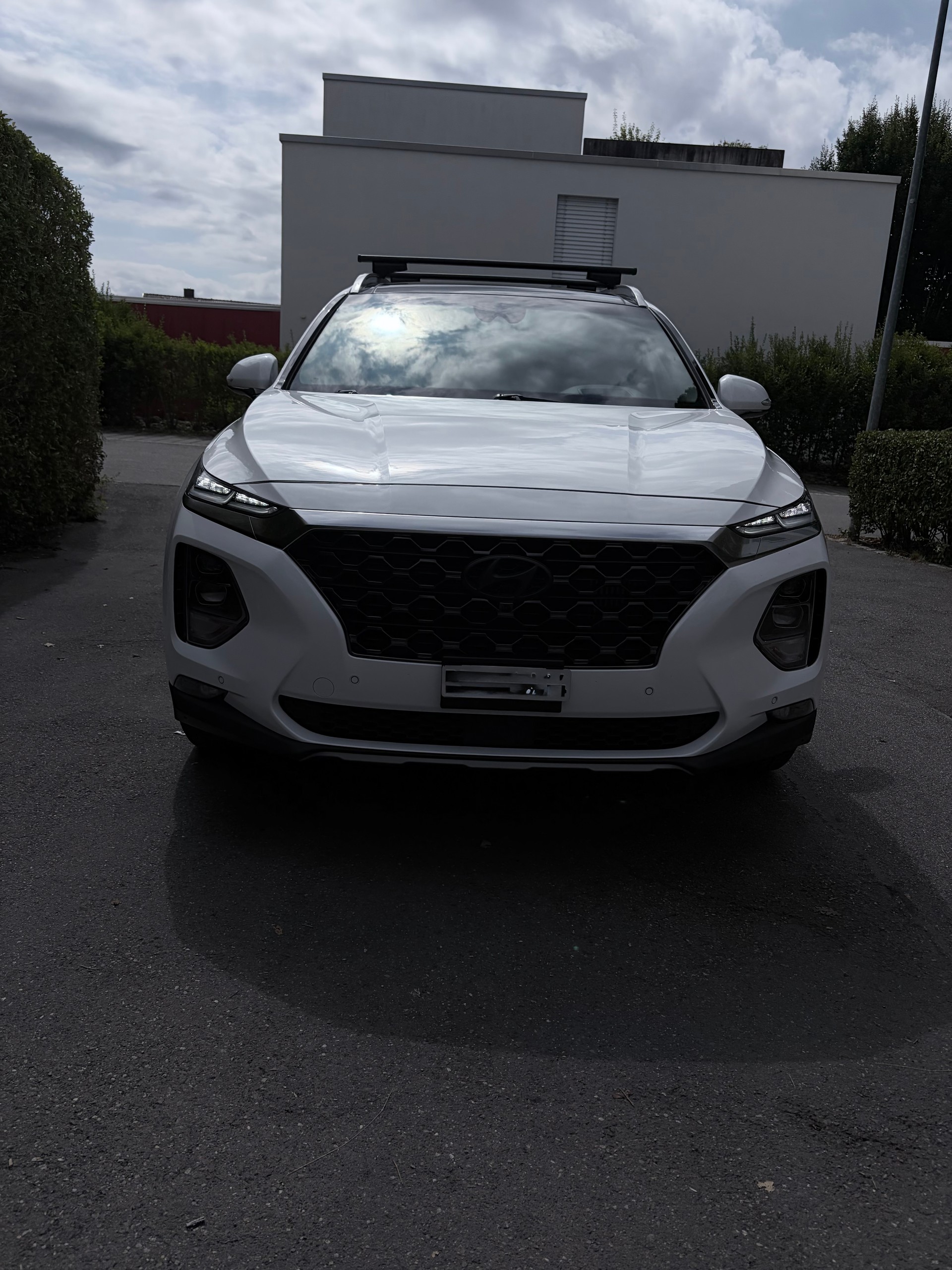 HYUNDAI 2.2 CRDi Vertex 7P-image-0