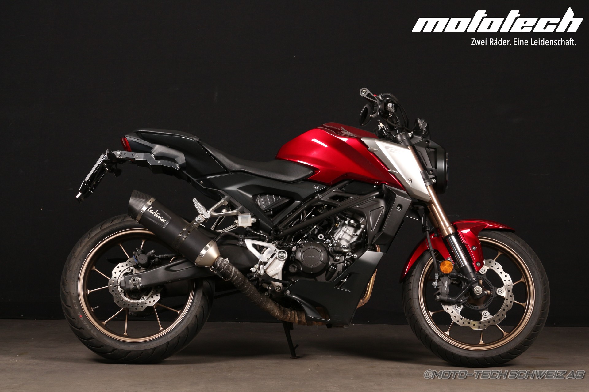 HONDA CB 125 R-showroom-element-1