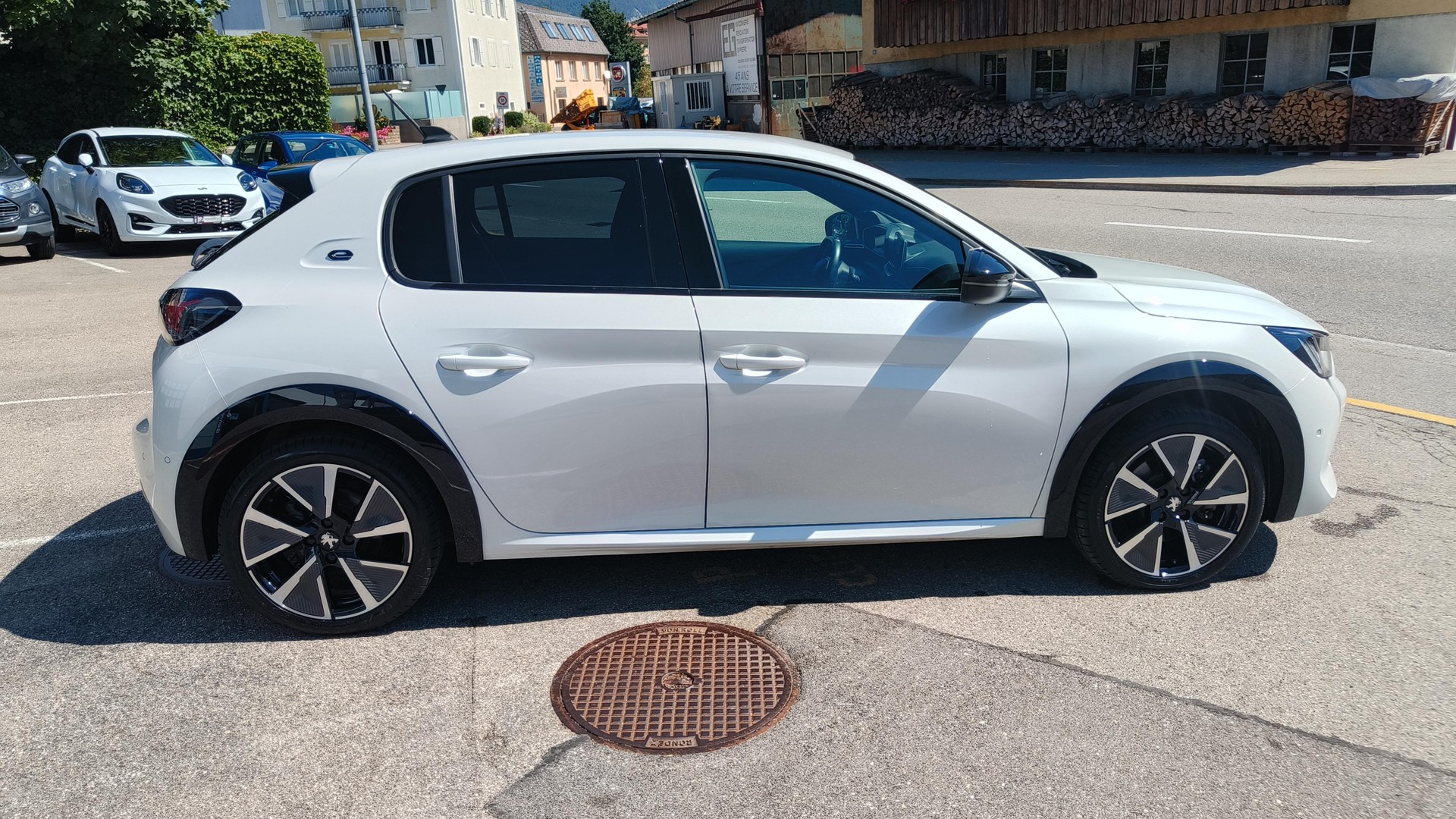 PEUGEOT 208 Elektrik GT Pack-image-6