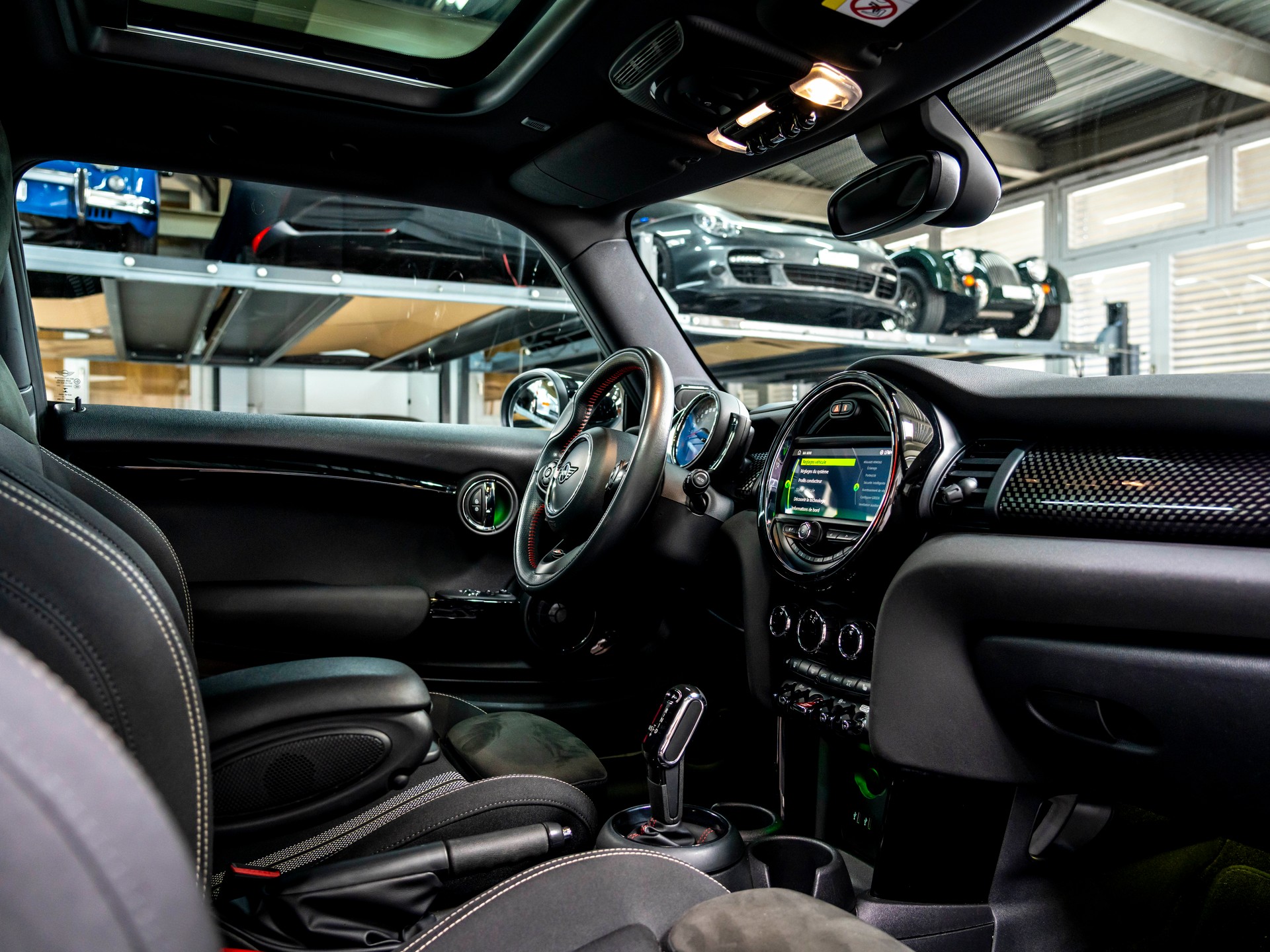 MINI Cooper John Cooper Works Steptronic-image-23
