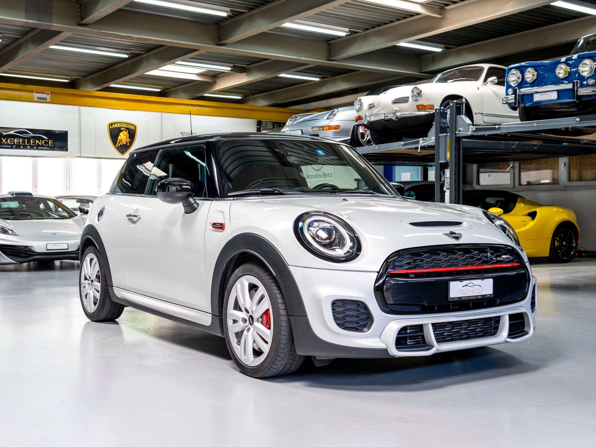 MINI Cooper John Cooper Works Steptronic-image-2