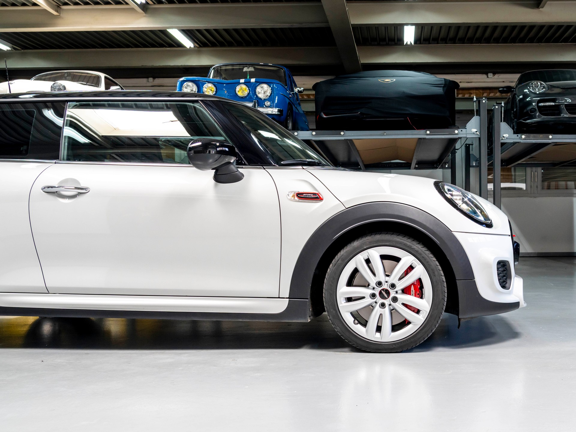 MINI Cooper John Cooper Works Steptronic-image-9