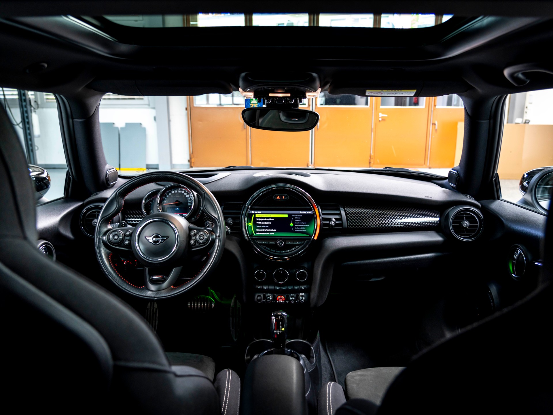 MINI Cooper John Cooper Works Steptronic-image-21