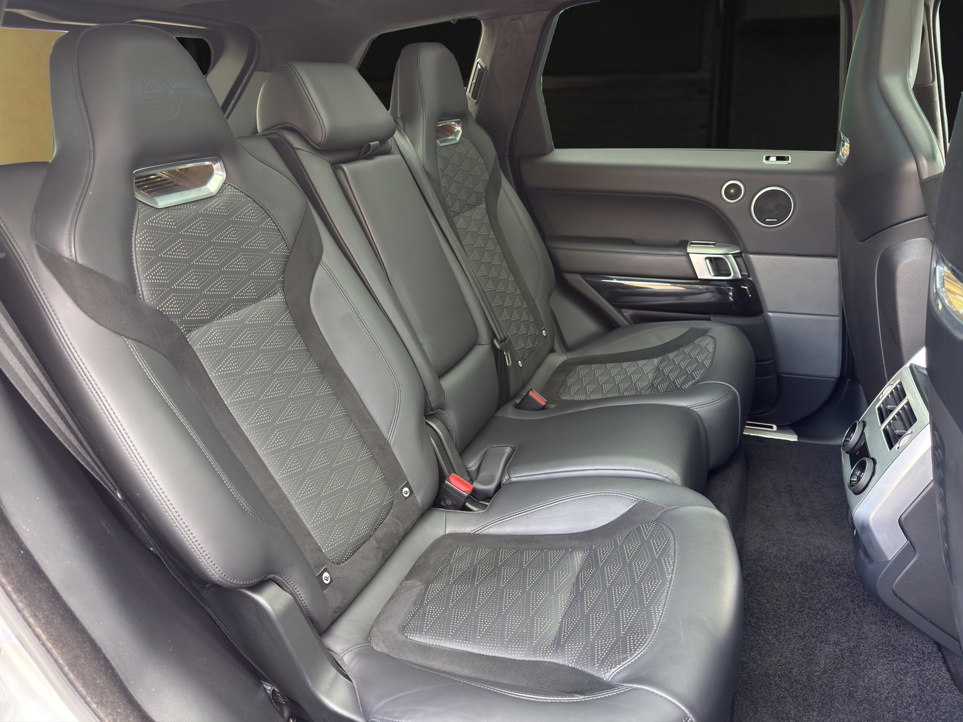 LAND ROVER Range Rover Sport 5.0 V8 SC SVR-image-13