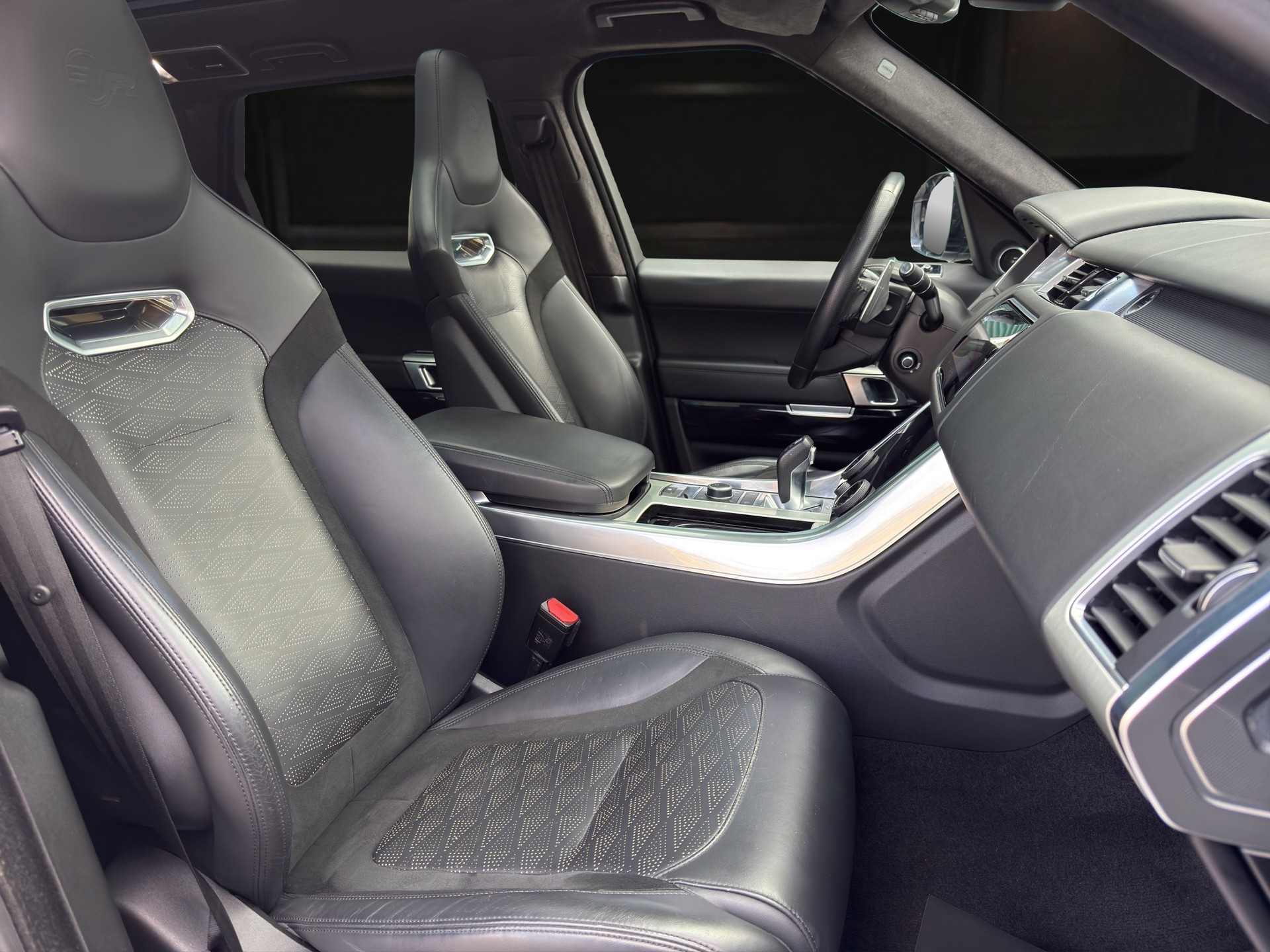 LAND ROVER Range Rover Sport 5.0 V8 SC SVR-image-9